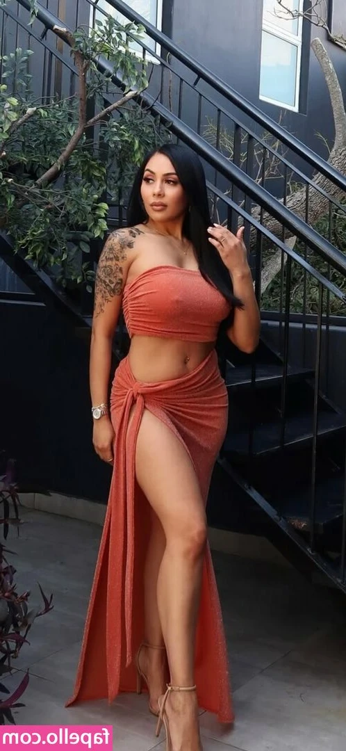 Nikita Moerat [ nikita-moerat ] - Do you want a custom video?  Do you want to experience Cumming to a