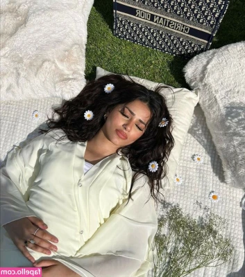 Laibaalimian - Trying to get through as many messages as I can today x sorry if you
