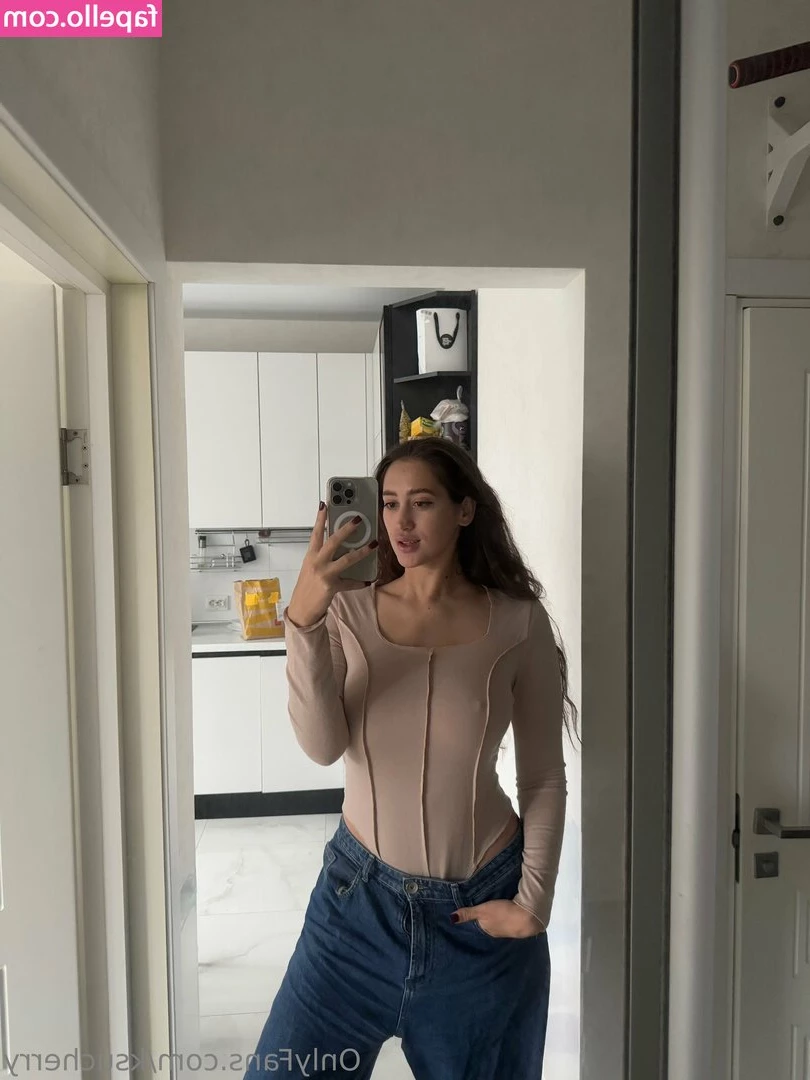 ksucherry - 65 more likes and I ll hit 1k  Who s going to help me get there