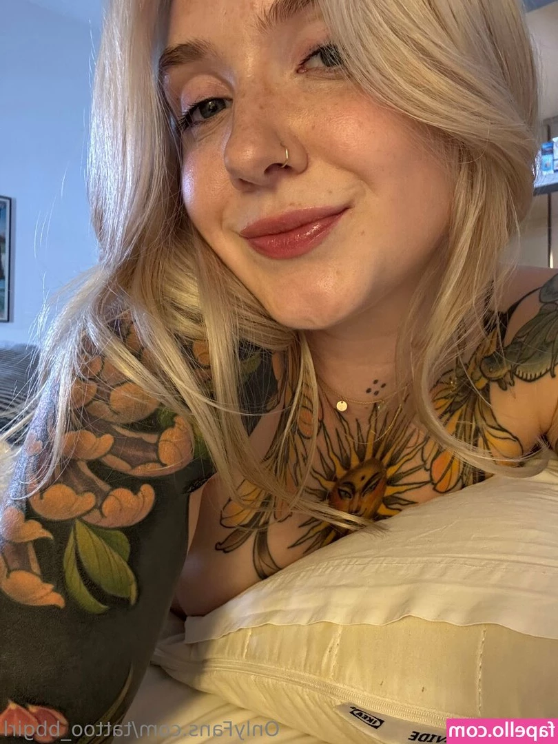 tattoo_bbgirl [ tattoo-bbgirl ] - Set this as your lock screen so every day you will see me and work