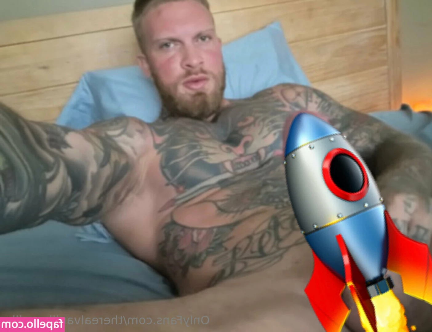 therealvanillagorilla - Pouring hot steamy water all over my wet legs and feet  So soothing