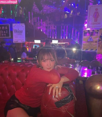 Veny Asuka [ veny-asuka ] - good morning!! today is my bday!!!! get ready for all the content