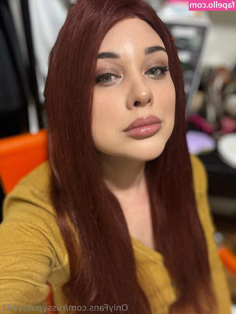 russypussy141 - Not be running outside in the rain with my titties out