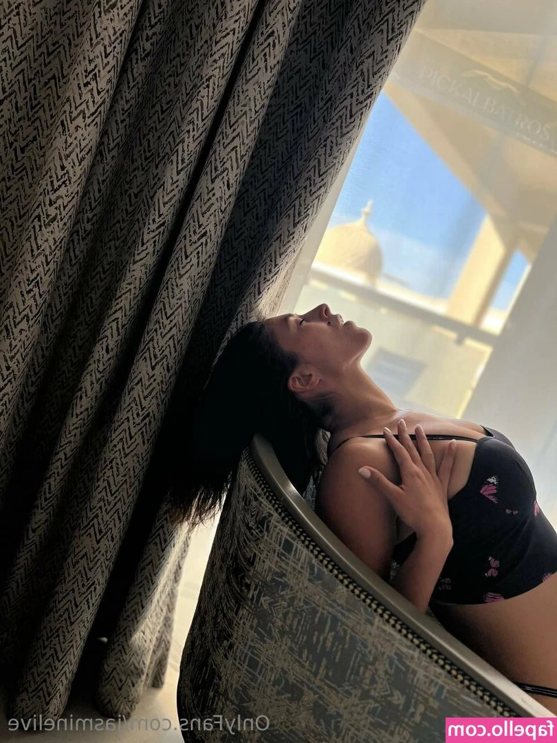 jasminelive - What do you want to see in my next video