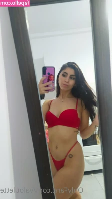 valoulette - Happy Humpday, lover. Remember this red lingerie holiday booty