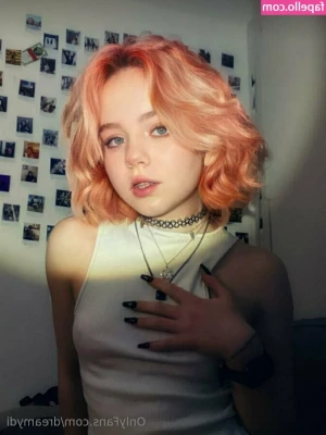 Dreamydi - Purchase a 5 min sex tape only $30 in reverse cowgirl and doggy
