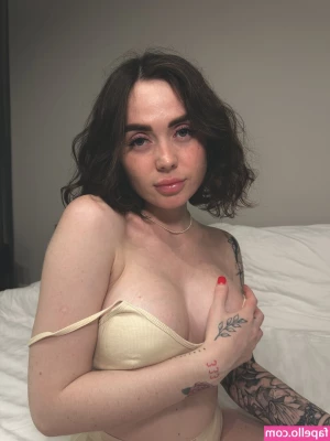 NikkyDandelion - WOOWWW tysm guys with the support recently, please bare with me