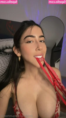 Gummies15 Or Saralia [ gummies15-or-saralia ] - Bend me over 🤤