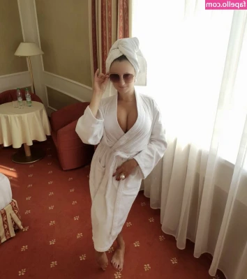 missis_ksyushechka [ missis-ksyushechka ] - i got the other thong full of lube so...