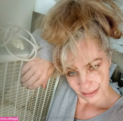 HotStepMomCasey - Goodnight my lovelies! I'll be filming something for you tomorrow and