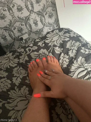 Crystal Smith [ crystal-smith ] - I love exposing my titties for you daddy 🥰