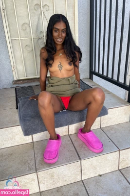  [ fae-love ] - Sell a kidney to pay to lick the bottom of my shoes clean
