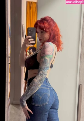 Karina Kherman [ karina-kherman ] - A little Sassy dangle for you at a cafe! 💗a few guy's checking