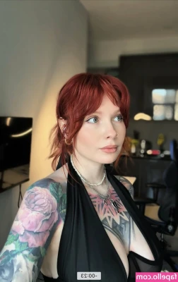 Karina Kherman [ karina-kherman ] - Come lay with me!!