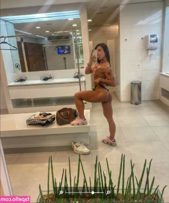 Giovanna B Pati [ giovanna-b-pati ] - Omg I was so wet fingering myself! 🍑 💦 video