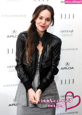 Camila Sodi [ camila-sodi ] - for my feet people 🤍