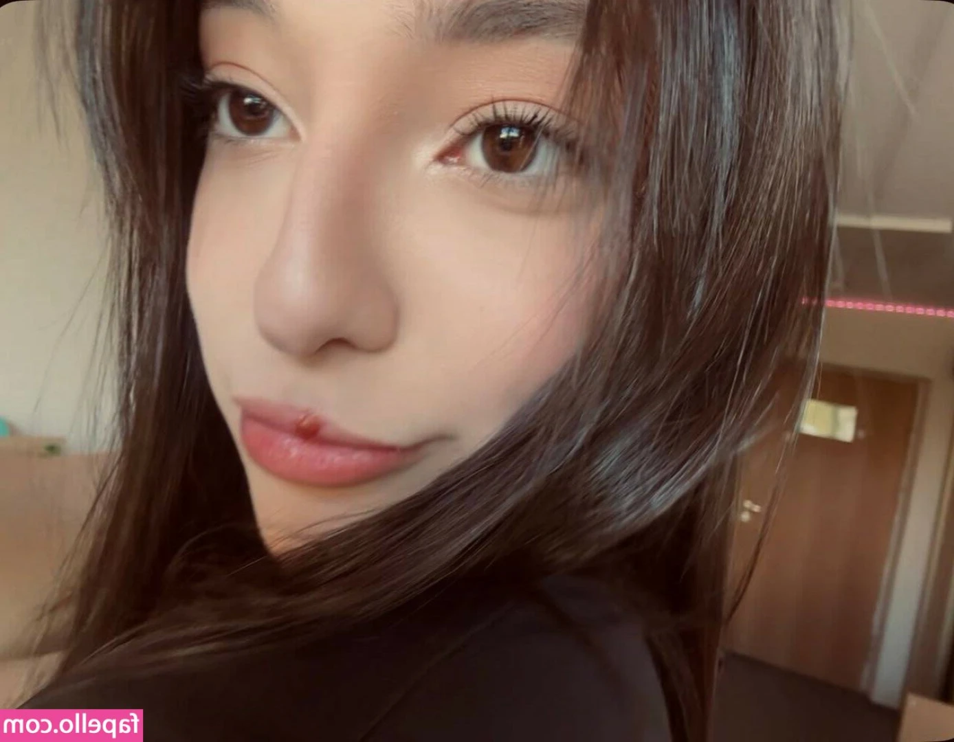 sabrina_tsyplyagina [ sabrina-tsyplyagina ] - Knock Knock, I have something sweet for you. 🍪🥛