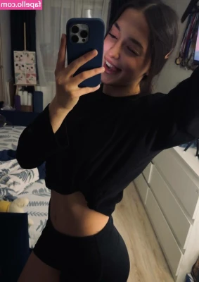 sabrina_tsyplyagina [ sabrina-tsyplyagina ] - Dr Marilyn Monroe Is Gold