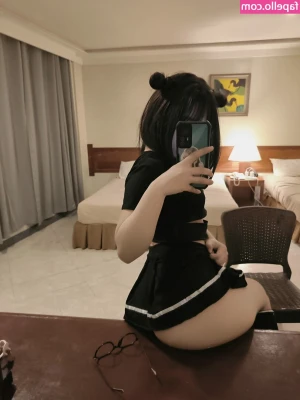 Mizaki Levi [ mizaki-levi ] - Sissy's strap on sleep over.