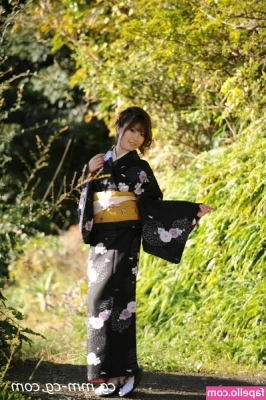 Hamasaki Rio [ hamasaki-rio ] - If my panties are put to the side it means your pants must be off too