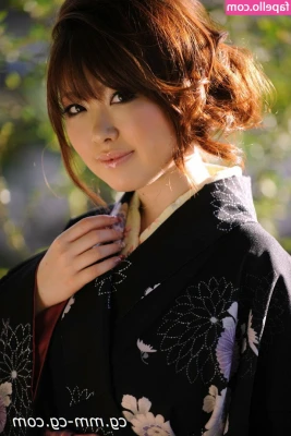 Hamasaki Rio [ hamasaki-rio ] - I hear the echoes... New content soon... new content soon ;)
