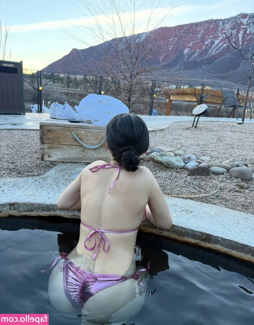 kaylagalentinee - Do you like when I wet the bikinis? Maybe I should do youtube video