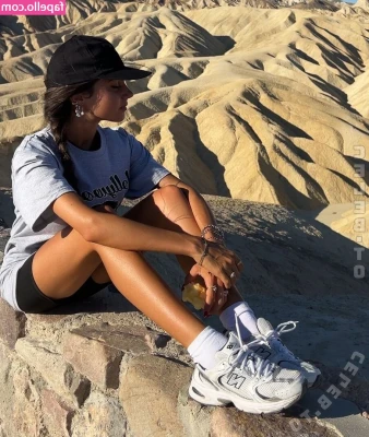 chiaraacasadei - Looking at my bright future behind the horizont 😘