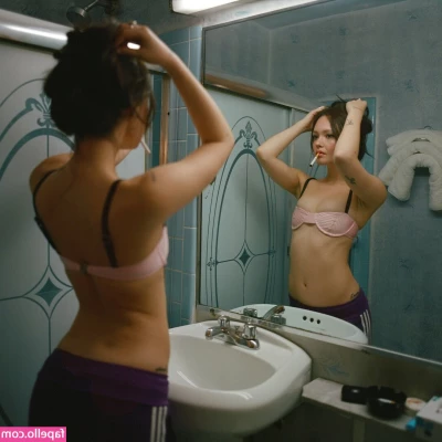 Charlotte Rose Benjamin [ charlotte-rose-benjamin ] - Workout w me ;)