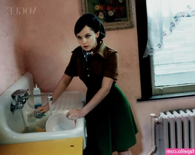 Cailee Spaeny [ cailee-spaeny ] - Where would you want this? 😋