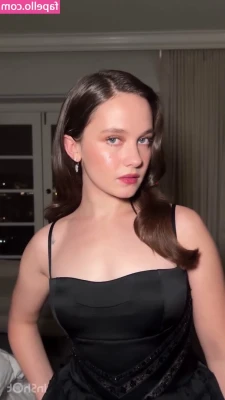Cailee Spaeny [ cailee-spaeny ] - Para os amantes de pés 🥰