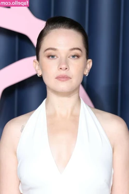 Cailee Spaeny [ cailee-spaeny ] - Hope everyone had a great day💋💋