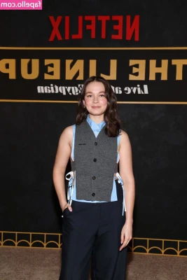 Cailee Spaeny [ cailee-spaeny ] - i don’t wanna go to my work meeting :( someone save me lol