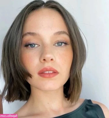 Cailee Spaeny [ cailee-spaeny ] - Go weak for me