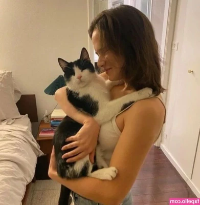 Cailee Spaeny [ cailee-spaeny ] - I've been a bad girl, can you punish me in bed?🥵💦