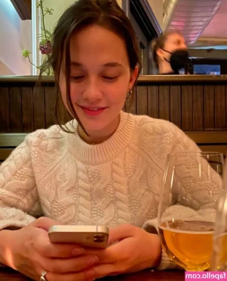 Cailee Spaeny [ cailee-spaeny ] - Help me to get to  50 00     vídeo ask for it inbox