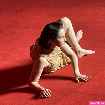 Cailee Spaeny [ cailee-spaeny ] - it's a little cold in here🤭
