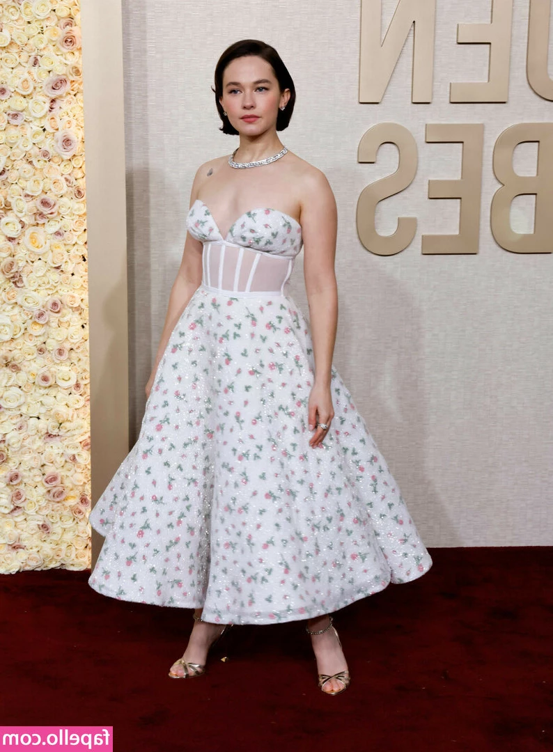 Cailee Spaeny [ cailee-spaeny ] - Send me some love 🥺