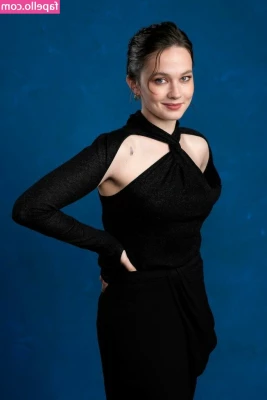 Cailee Spaeny [ cailee-spaeny ] - Bend me down and love me from my lips up to my feet💋