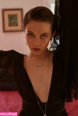 Cailee Spaeny [ cailee-spaeny ] - Just wanted to remind you that I love reading your messages and