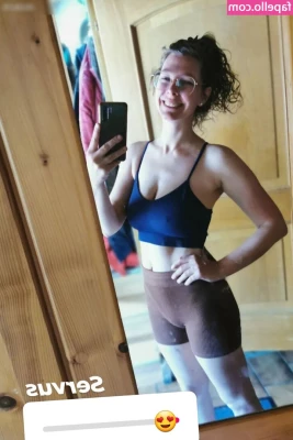 SB1994 - Feeling so cute    And tthey look so big
