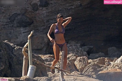 Halle Berry [ halle-berry-1 ] - MY PERSONALIZED COCK RATES ARE ON SALE  DM ME!!!!