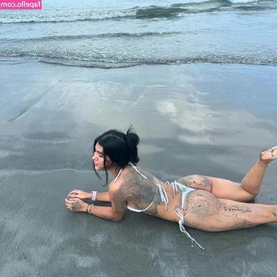 Fabiana Marulanda [ fabiana-marulanda ] - Tasty toes for your breakfast lunch and dinner! 😜