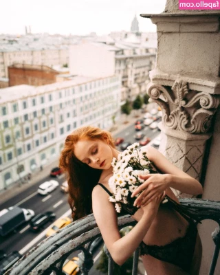 Shcherbakova Darya [ shcherbakova-darya ] - Oh damn this is a naughty one  hubby decided to see my little pussy