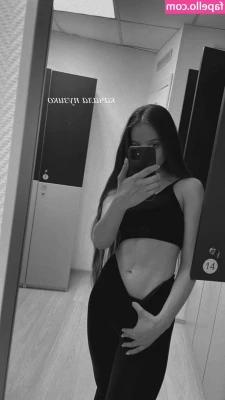 Shcherbakova Darya [ shcherbakova-darya ] - Stripping down to show you my tight little holes