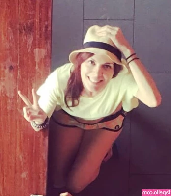 Ale Chavarria [ ale-chavarria ] - Wanna join me in bed?