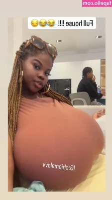 Chioma Lovv [ chioma-lovv-1 ] - Mommy has such dirty foul soles beta pups desire 🤭 🧦