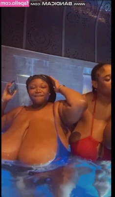 Chioma Lovv [ chioma-lovv-1 ] - Who wants a foot job? 🦶
