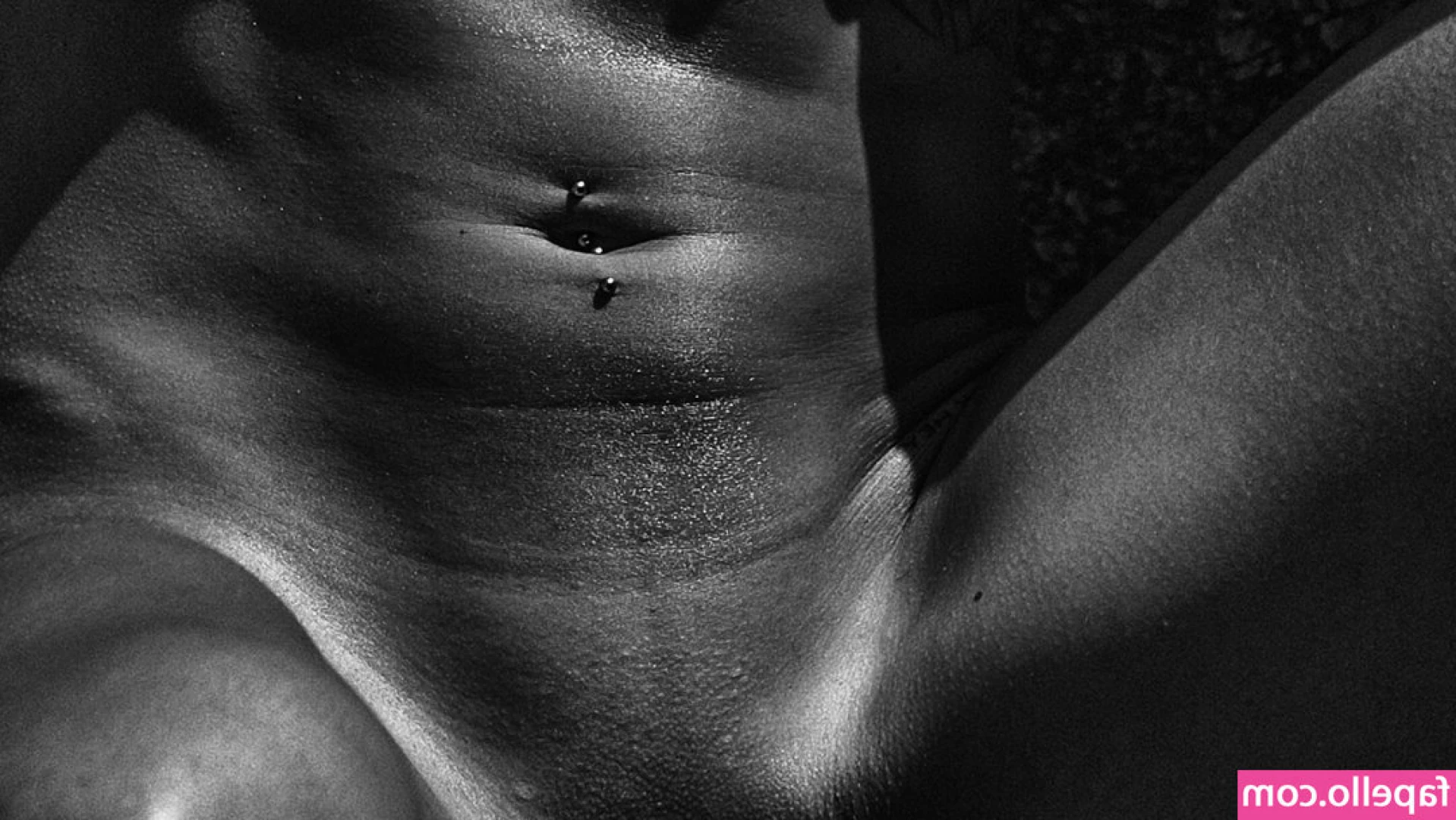 Kelly Winstanley [ kelly-winstanley ] - I ll lick you all