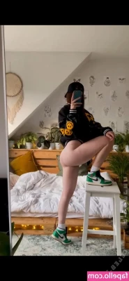 Leonie Busse [ leonie-busse-1 ] - Who doesn’t love slo-mo ;)