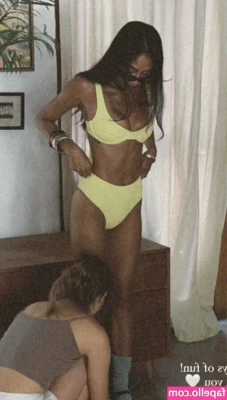Anne Ale [ anne-ale ] - This ass belongs right on your face 😈